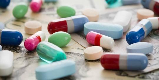 原料药板块估值低位凸显投资机遇，生物制品行业蓄势待发